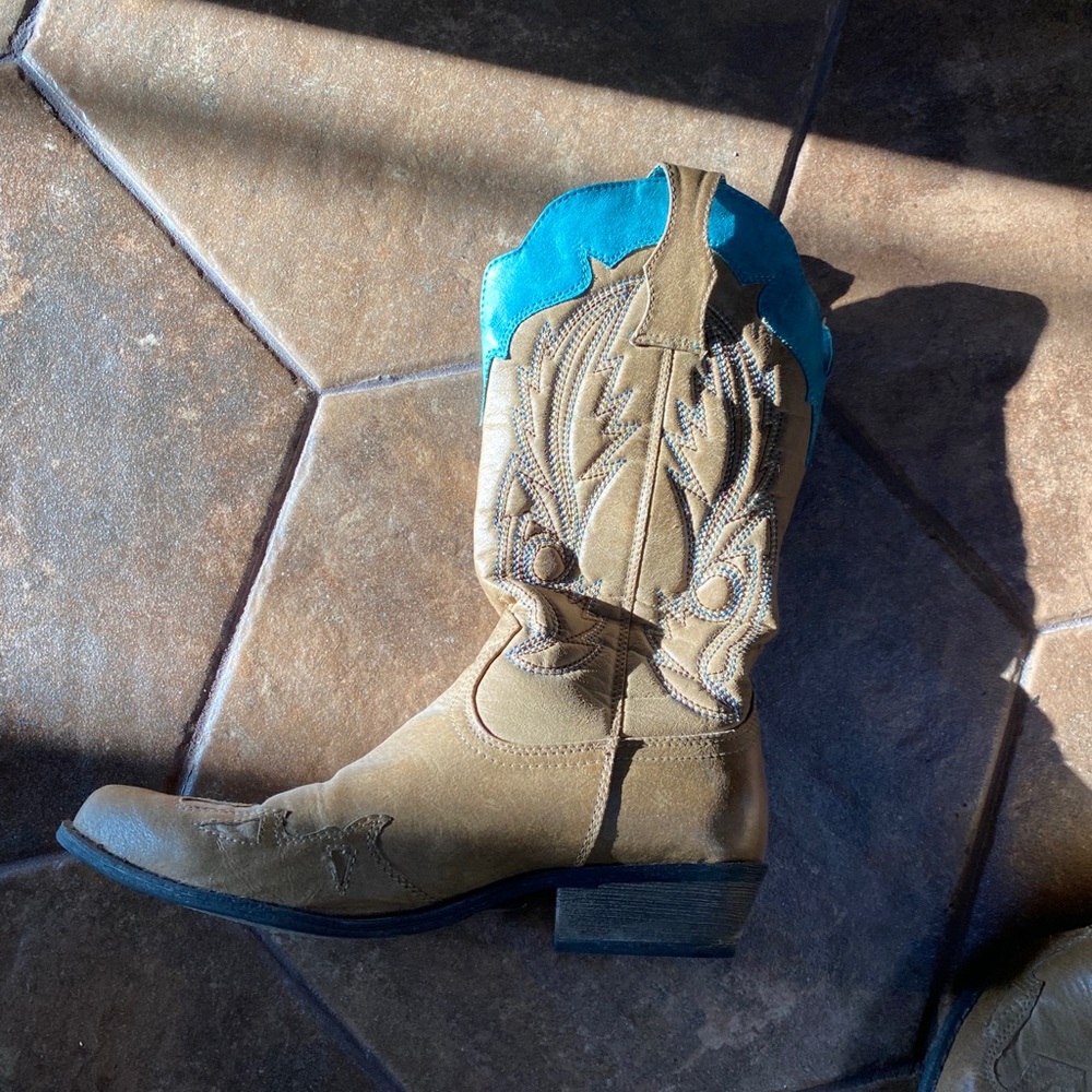 Women’s western boots